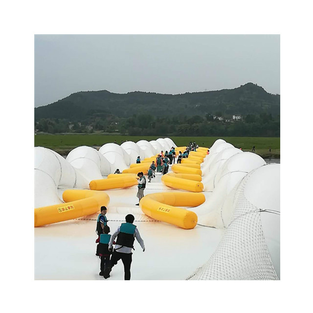 重庆蹦床桥农庄游乐场景区新的项目新款充气蹦床桥制作厂家热门